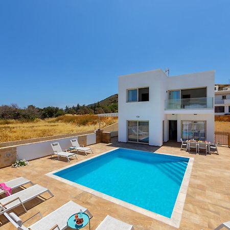 Diana Seaside Villas Pomos Exterior photo